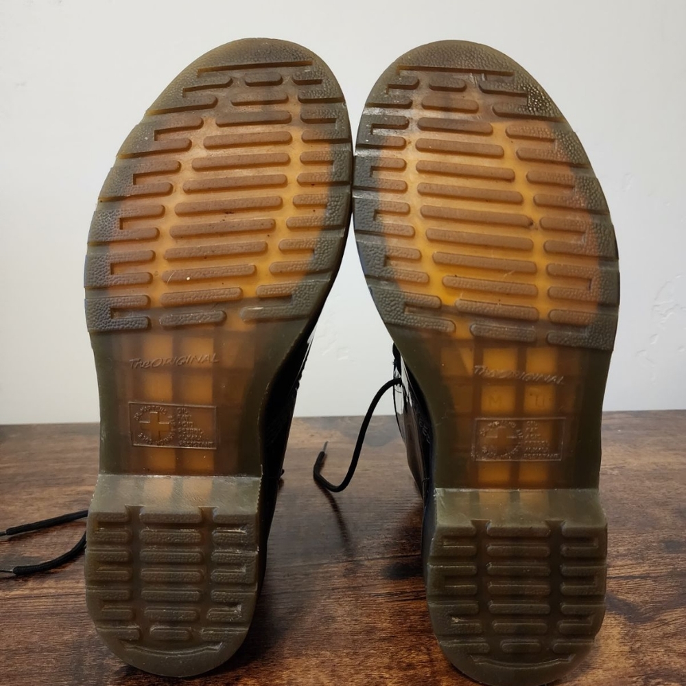 EUC Dr. Martens 1460 Patent Leather Boots! - Picture 7 of 13